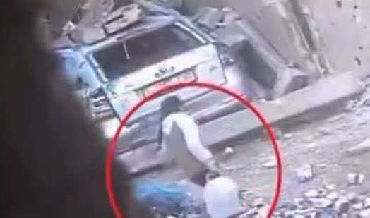 الطفلة آمنة أشرف المفتي.

لا تنسوا، لا تغفروا، لا تسامحوا .