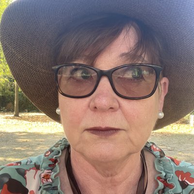 Clare Eden tweet media