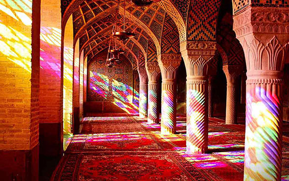 radiofarhang_ir's tweet photo. مسجد نصیرالملک ،جلوه ای از رنگ و نور در شیراز

#beautiful_iran
#Beautiful_Places_In_Iran
#iran https://t.co/Rd22jCjkM2