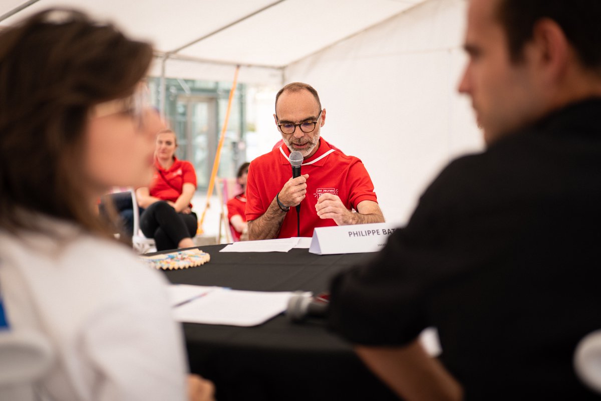 📻 Emission de radio : « Fin de vie, quelle société voulons-nous ? » 
À l’occasion du lancement de la 10ᵉ édition de #ADMDTour, nous avons enregistré une émission avec <a href="/elsa5walter/">Elsa Walter</a>, N. Berriau, <a href="/PhilipBatail/">Philippe Bataille</a>  et <a href="/yoannbrossard/">Yoann Brossard</a>. 

👉 Pour l'écouter, admdtour.fr/ressources/pod…