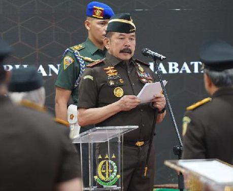 lawjustice_co's tweet photo. HUT RI Ke-80, Jaksa Agung: Korupsi Musuh Utama Kemerdekaan
@KejaksaanRI @ST_Burhanuddin #kejagung #jaksaagung #stburhanuddin #korupsi
https://t.co/jq0rt9vNfP https://t.co/AWV8udwDZ7