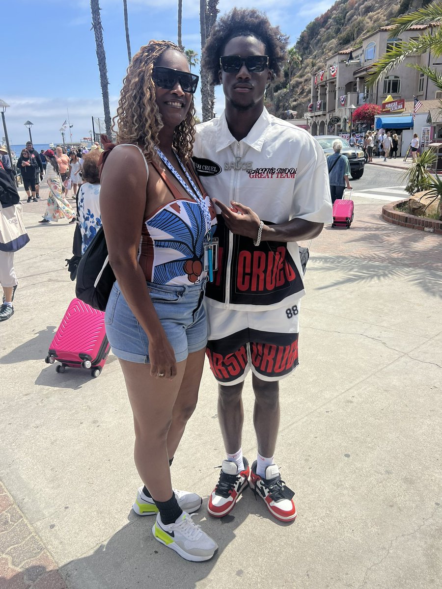 Happy 16th birthday son..
Mommy loves you🫶🏽

You can have ALMOST all the crab legs you can eat today😂😂

<a href="/Thereal_407/">Dhillon “Sauce” McGee</a>