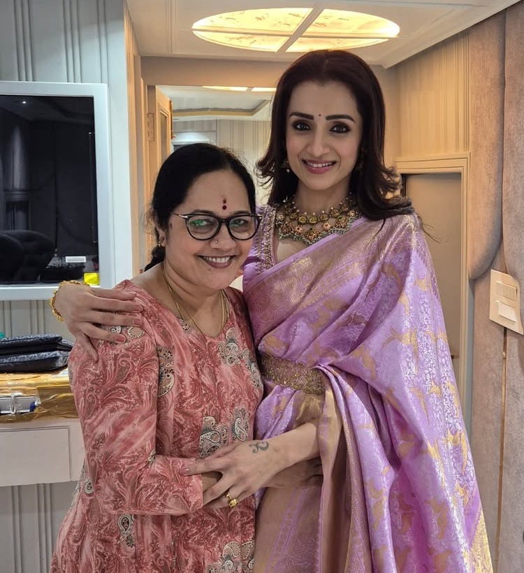 GykFtjYWQAE6NPt?format=jpg&name=900x900