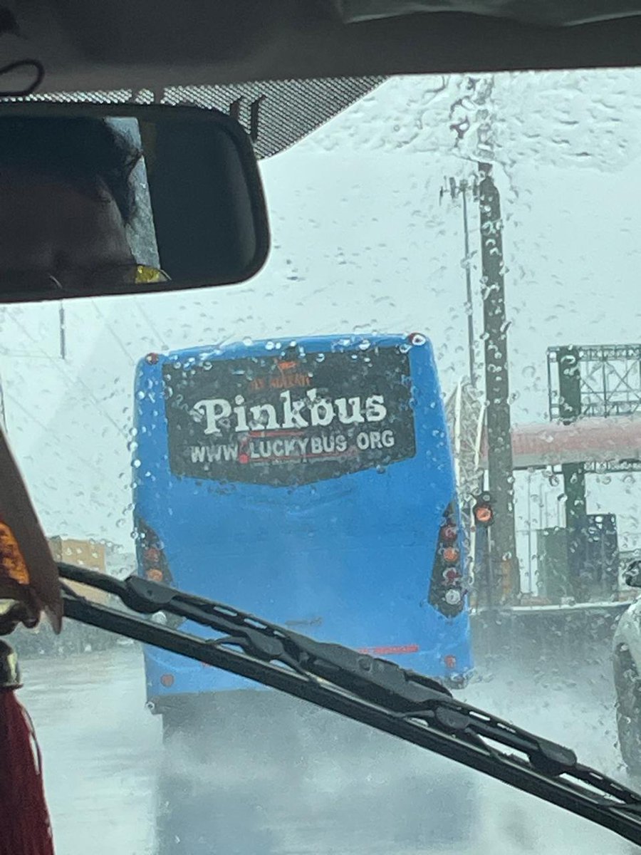 AMARVPARANJPE's tweet photo. Witnessed rash driving by a Pink Bus
MH 03 CP 4405 driver at Khalapur Toll towards Mumbai. Overtaking dangerously in heavy rains just to clear toll. Pathetic & unsafe driving. @MORTHIndia @MVRTAURangabad please look into it. #ThaneRTO, #MumbaiRTO #pinkbus #luckybus https://t.co/tNi8fGs7U8