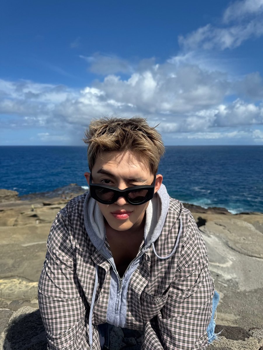 미친!!!!!!!!!!!!!!!!!!!!!!!
월욜병 극뽁이다