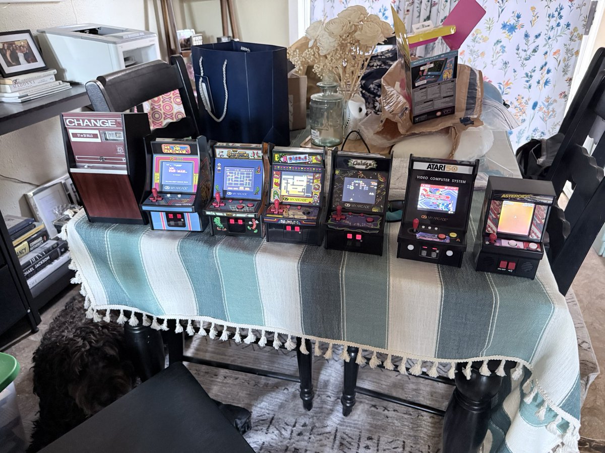 Bring back Schoolhouse Rock tweet media