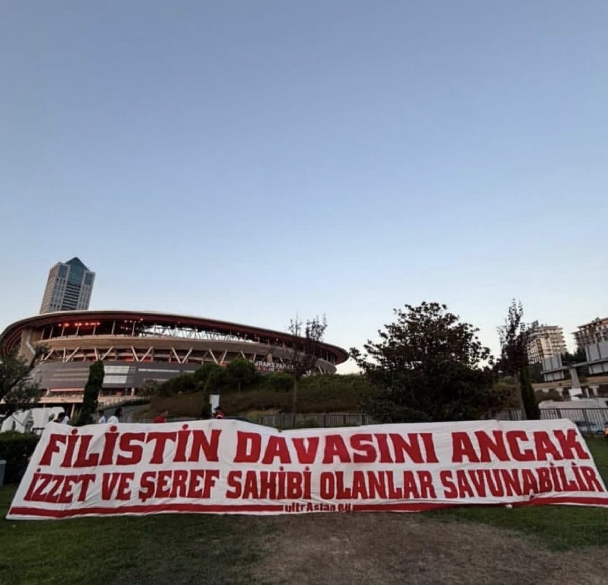 "Filistin bir sınav kağıdı, her mü'min kulun önünde" 🇵🇸
Abdurrahman Cahit Zarifoğlu