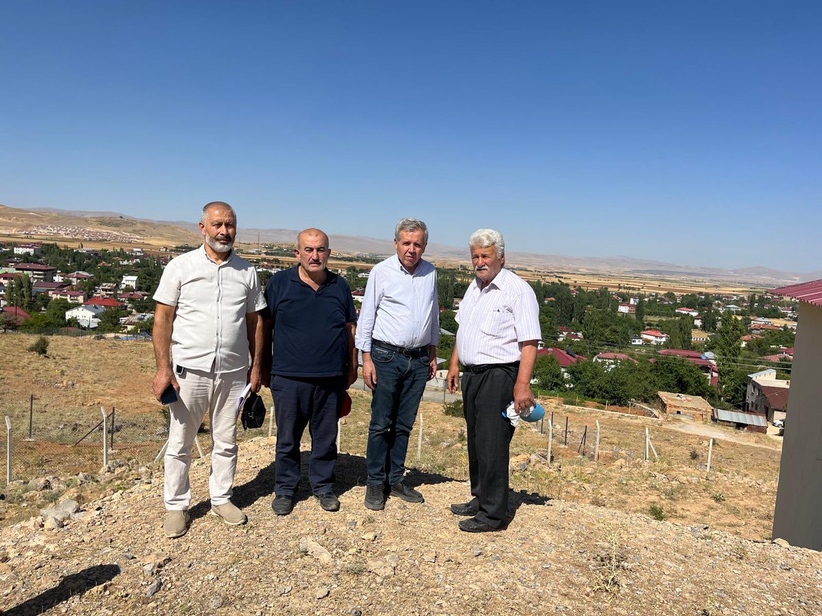 ilyasGkhan1's tweet image. #Memlûk Sultanı #Baybars’ın #Selçuklulara yardım etmek için geldiği Anadolu Seferinde Moğolları hezimete uğrattığı #Hunu #Savaşı alanındayız. #Afşin (Tarihçiler: Yusuf Gülden, Mesut Özden ve Ali Kılıç ve Uğur Yinanç)