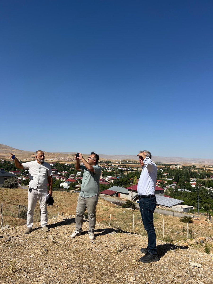 ilyasGkhan1's tweet image. #Memlûk Sultanı #Baybars’ın #Selçuklulara yardım etmek için geldiği Anadolu Seferinde Moğolları hezimete uğrattığı #Hunu #Savaşı alanındayız. #Afşin (Tarihçiler: Yusuf Gülden, Mesut Özden ve Ali Kılıç ve Uğur Yinanç)