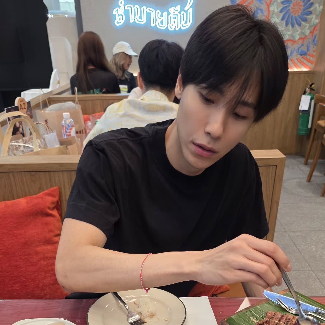 yynnuss_'s tweet image. ขอพูดคำหยาบตรงนี้ว่าหล่อชิบหาย