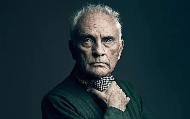 E' morto Terence Stamp.

Che attore è stato.