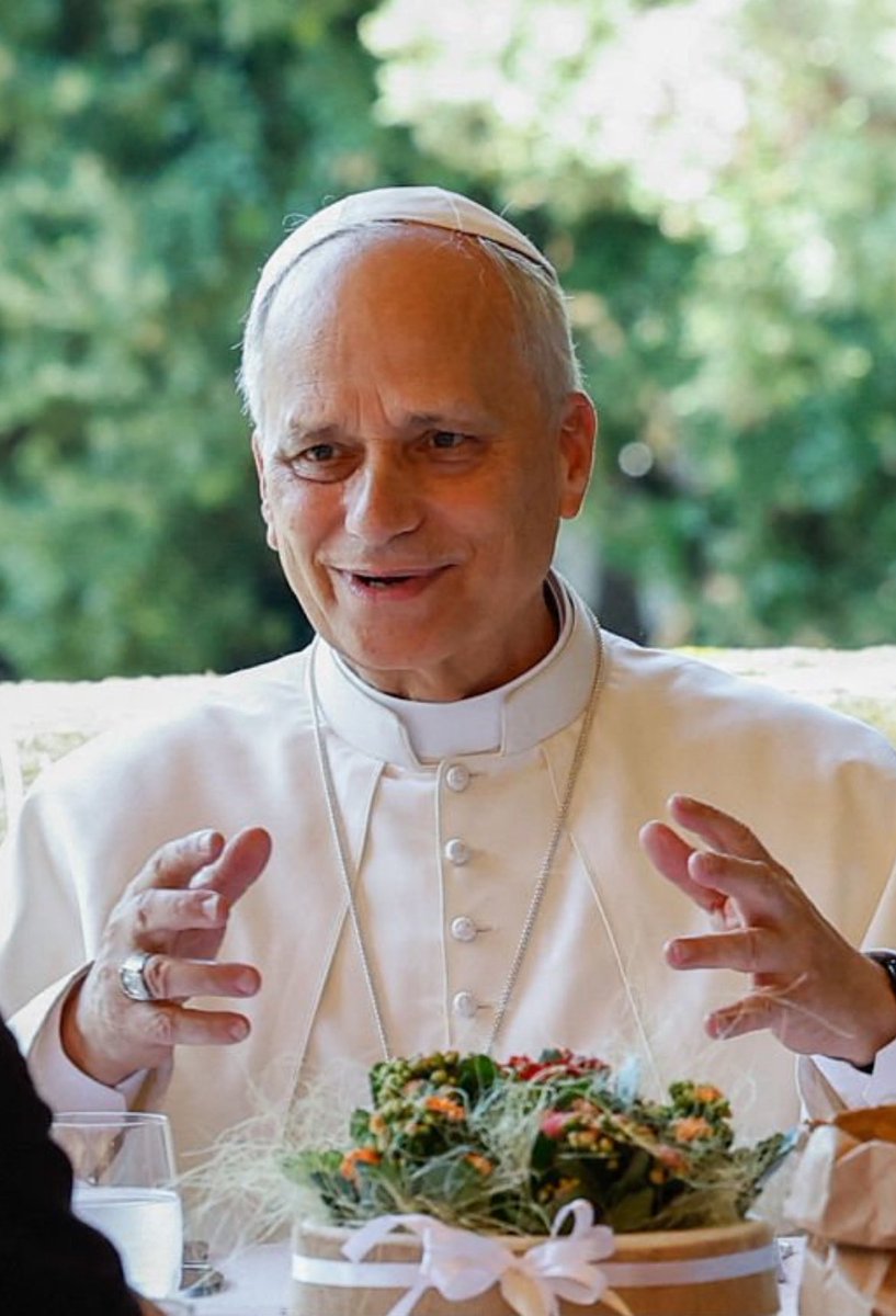 Maria Rita Olianas (@gesueilrisorto) on Twitter photo A homeless man among the #Pope's guests at lunch at <a href="/borgolaudatosi/">Borgo Laudato Si'</a>: it was a beautiful day. He wanted to know about my life. I felt listened to, and I'm sure he'll do a lot for us poor people. It felt like home, like when I was little (source vatican.va). A homeless man among the #Pope's guests at lunch at <a href="/borgolaudatosi/">Borgo Laudato Si'</a>: it was a beautiful day. He wanted to know about my life. I felt listened to, and I'm sure he'll do a lot for us poor people. It felt like home, like when I was little (source vatican.va).