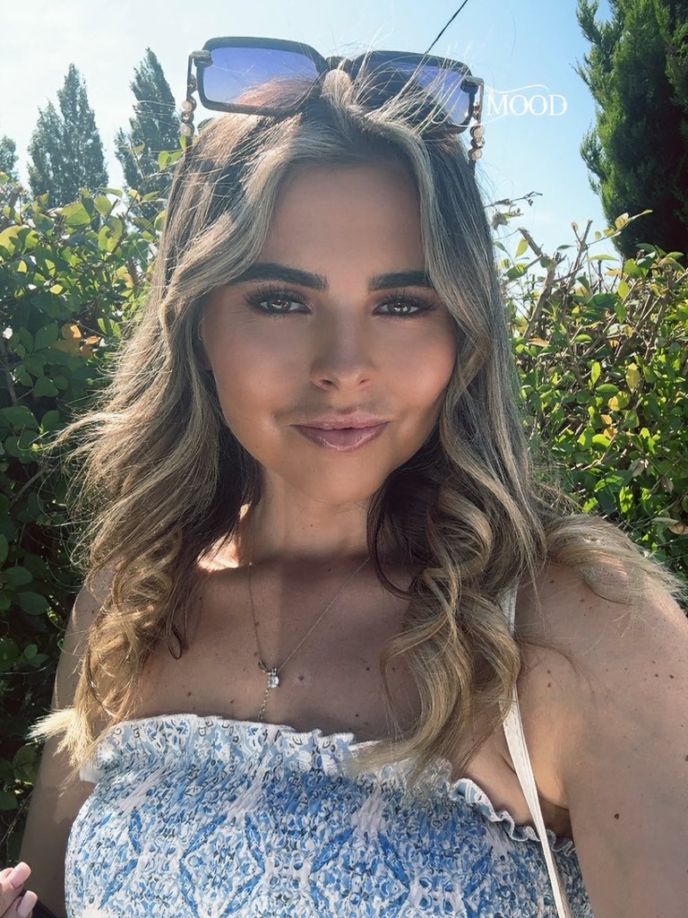 sashapxx's tweet photo. Suns out Mums out 🤣☀️ https://t.co/5pF5hVU6Ic