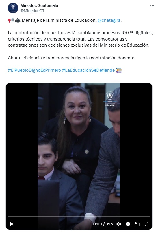 julioflores_r's tweet photo. La corrupción obstaculiza el acceso a derechos fundamentales y profundiza desigualdades. Es una realidad conocida y respaldada por la reciente resolución del Consejo de Derechos Humanos de la ONU (@UN_HRC).

Por eso, es clave avanzar en la lucha contra la corrupción con hechos concretos. Es un compromiso del @GuatemalaGob, con la dirección del presidente @BArevalodeLeon y la vicepresidenta @KarinHerreraVP, y que se manifiesta en los más de 298 casos de corrupción detectados y denunciados a la fecha.

También se continúa reflejando en nuevos avances en materia de transparencia, como:

✅ En educación, donde la contratación de maestros del @MineducGT se hace, después de muchos años, con reglas claras y objetivas.
✅ En salud, donde los servicios de regulación del @MinSaludGuate se están transformando y cierran espacios a la discrecionalidad.

Además, dos veces por semana:
✅ Los funcionarios de gobierno rendimos cuentas en #LaRondaGT de la @SCSPGT.

Enlaces de interés: 
🔗https://t.co/Ejysr2auTb
🔗https://t.co/k2qxYgBSmc
🔗https://t.co/6G9ZxAXJBD 
🔗https://t.co/56w2HRoJTN

Sigue 👇🏽
