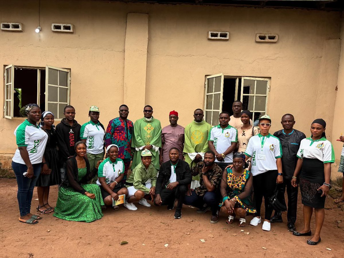 nysc360's tweet photo. 📸✨ NYSC Delta 2025 Batch B Stream 1
The State Coordinator joined officials and corps members from Platoons 1–10 at NACC, sharing in fellowship and thanksgiving. 💚🤍💛
Service to God, service to nation. 🇳🇬

#NYSC2025 #BatchBStream1 #NYSCDelta #NACC #ThanksgivingSunday #CorperLife #OneNigeria #GreenWhiteGold #NYSCExperience
