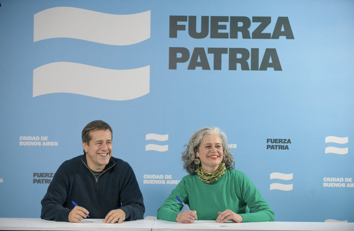 Patria Grande CABA (@pgcaba_) on Twitter photo FUERZA PATRIA PARA FRENAR A MILEI 🇦🇷✌️
Este octubre daremos la batalla en las urnas para frenar el proyecto deshumanizante de Milei. Con enorme orgullo <a href="/ItaiHagman/">Itai Hagman</a> encabezará la lista de Diputados Nacionales por CABA y <a href="/marianorecalde/">Mariano Recalde</a> y Ana Arias en el Senado. ¡Sumate a militar! FUERZA PATRIA PARA FRENAR A MILEI 🇦🇷✌️
Este octubre daremos la batalla en las urnas para frenar el proyecto deshumanizante de Milei. Con enorme orgullo <a href="/ItaiHagman/">Itai Hagman</a> encabezará la lista de Diputados Nacionales por CABA y <a href="/marianorecalde/">Mariano Recalde</a> y Ana Arias en el Senado. ¡Sumate a militar!
