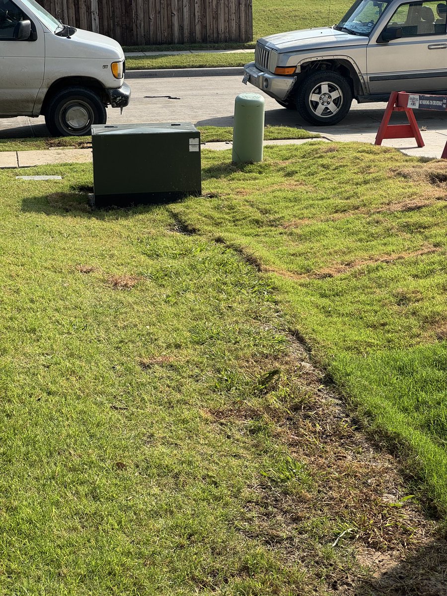 MrDHanks's tweet photo. @RealFirstTexas  is this the quality of build yall like to put out?? Flooding a joining property’s and installing the water meter half ass?? https://t.co/yrFkZN6jCS