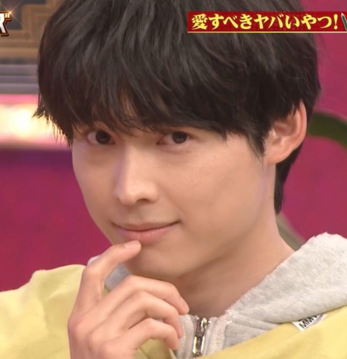 chaotic queen. man lover. boy kisser. ojisan killer