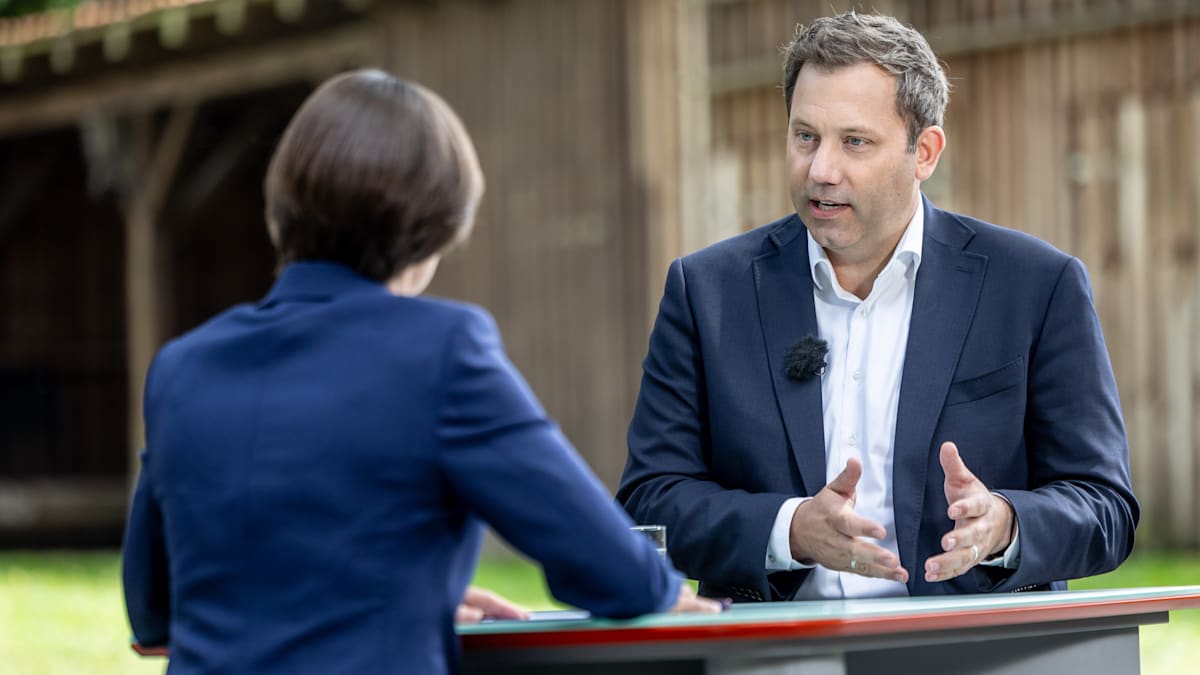 welt's tweet image. Klingbeil setzt wegen Milliarden-Lücke im Haushalt auf Steuererhöhungen to.welt.de/gA3wh0m