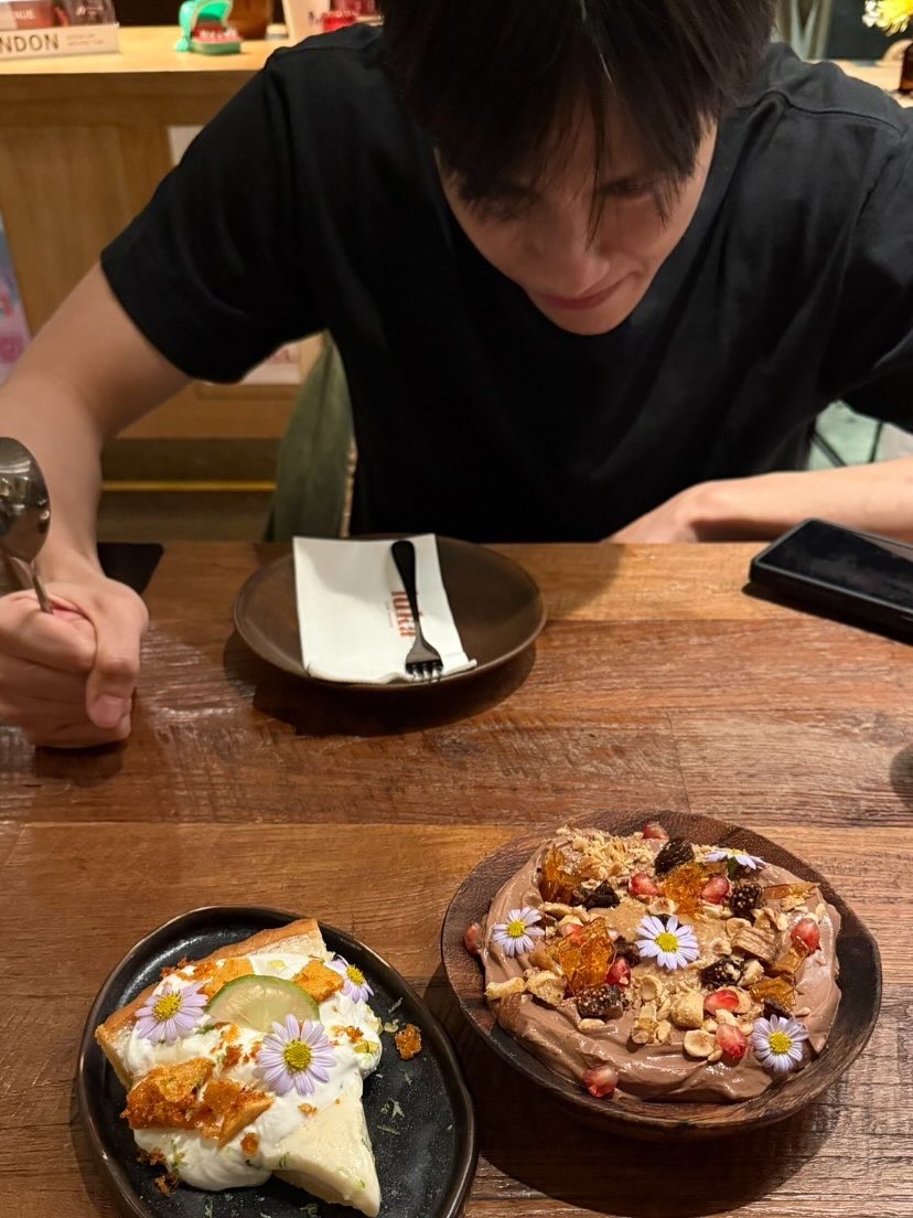 khimjtw's tweet image. เมนูนี้โคตรหล่ออออออออ 😭😭😭
— #junniorrs