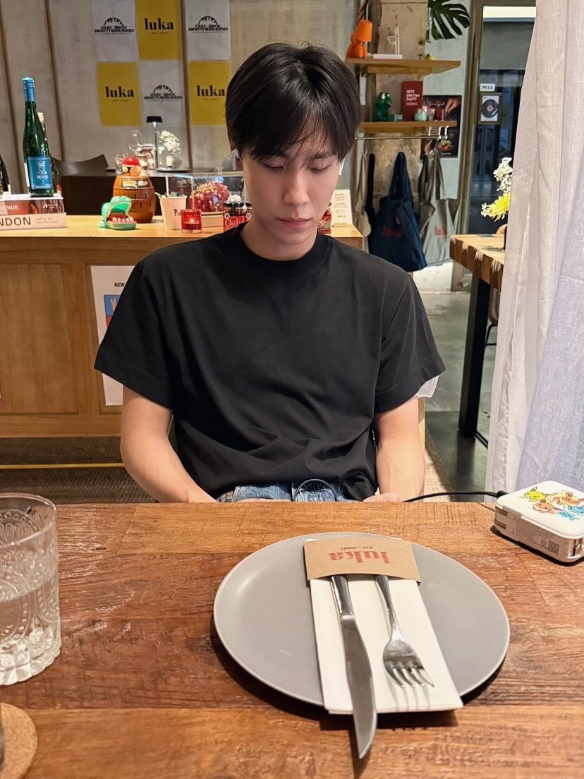 khimjtw's tweet image. เมนูนี้โคตรหล่ออออออออ 😭😭😭
— #junniorrs