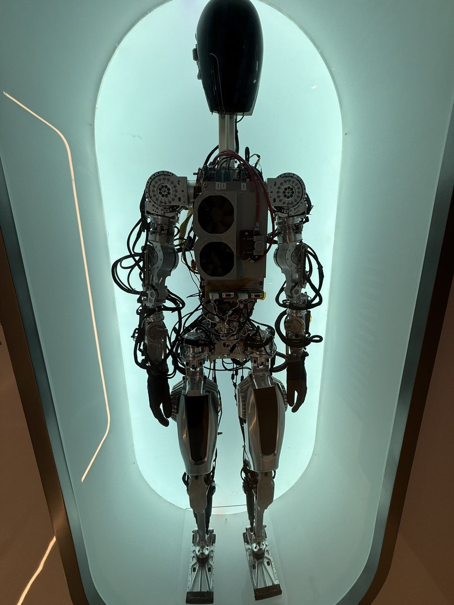 Starship717 tweet media