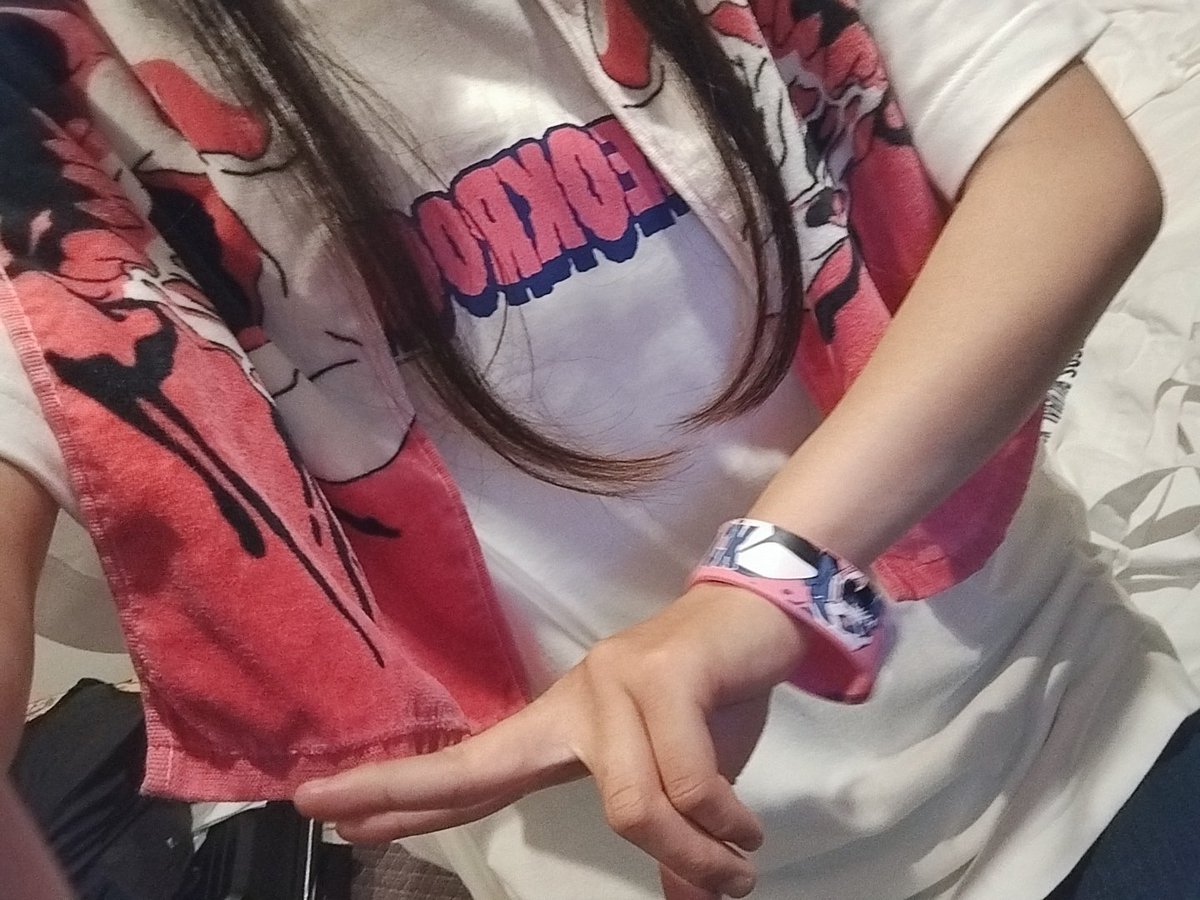 Arisu_0719's tweet photo. 大分にワンオクのライブ行ってきた！
とある居酒屋さんに許可貰って
ポスターに落書きさせてもらった！！
楽しかった！！！！！！！！！！
 #ワンオク   #ワンオク大分 https://t.co/Kem99uSEkw