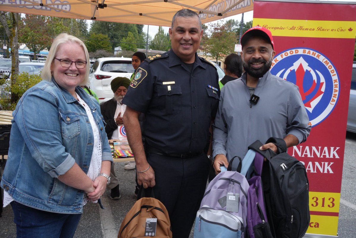 gnfbsurrey's tweet image. What an incredible turnout at our 3rd School Supply Drive in Delta 🙏📚 Thanku to everyone who came out to support! 💛 let’s keep making a difference together! #SchoolSupplyDrive #GNFB #DeltaBC #SurreyBC @JMcknightDelta @MayorHarvie @deltapolice @NorDelReporter  @CityofDeltaBC