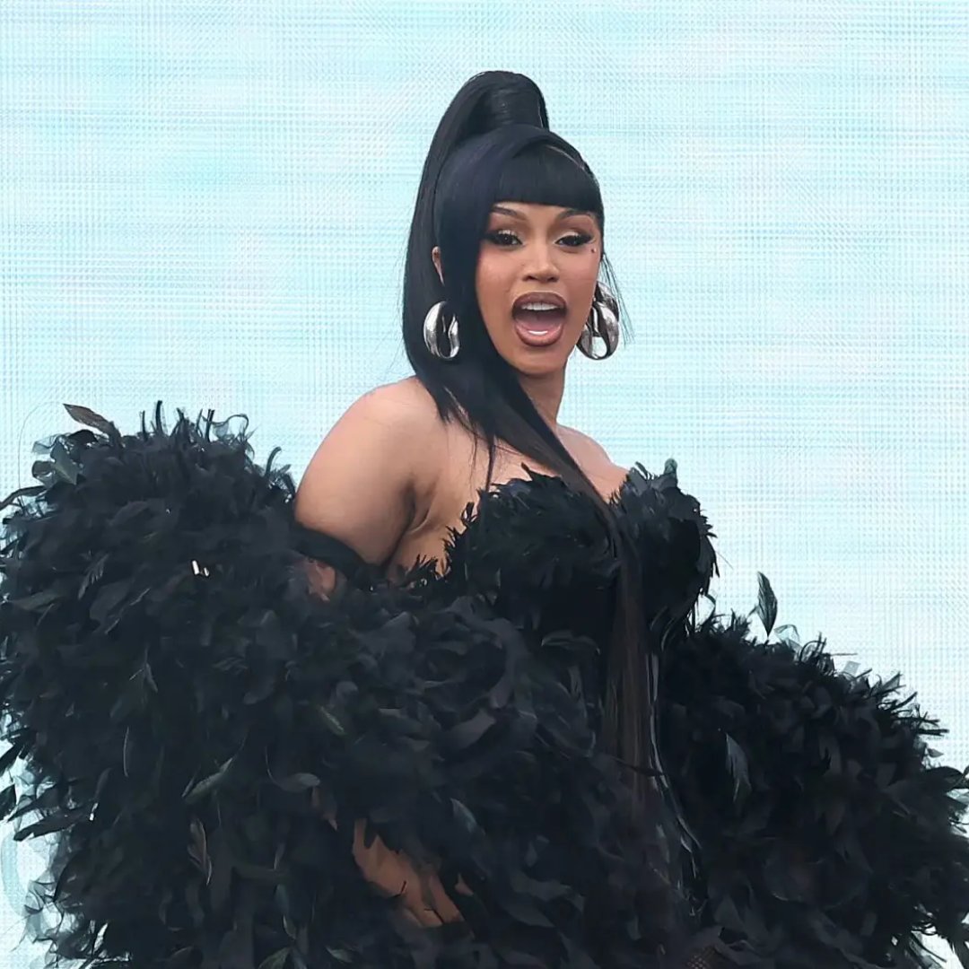 allaboutgingerr's tweet photo. Cardi B Elevates Her Rap Game in New “Imaginary Playerz” Video 
Read more
https://t.co/QgkmmcuSw0 https://t.co/4V2B8EdeMS