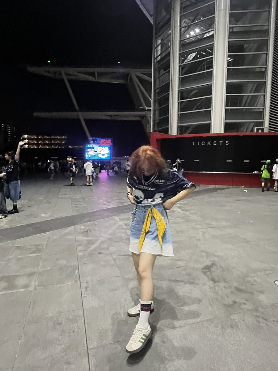 mihoshi_1d's tweet photo. 今日の参戦服の色合いがたまたまビリたんと似てて嬉しかった https://t.co/04LwgAOBM5