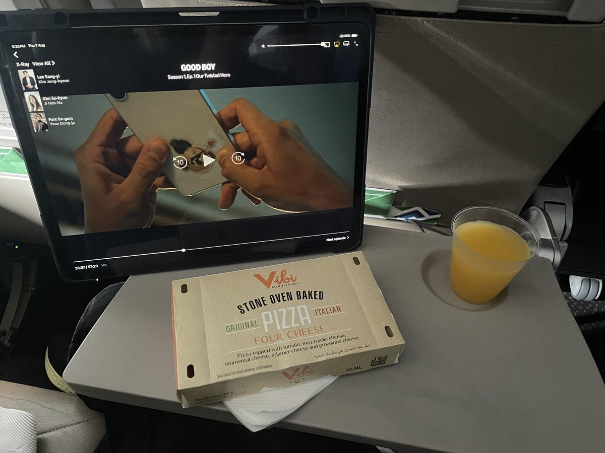 _24Sharifa's tweet photo. New trip new series✈️ https://t.co/QaluNCLd18