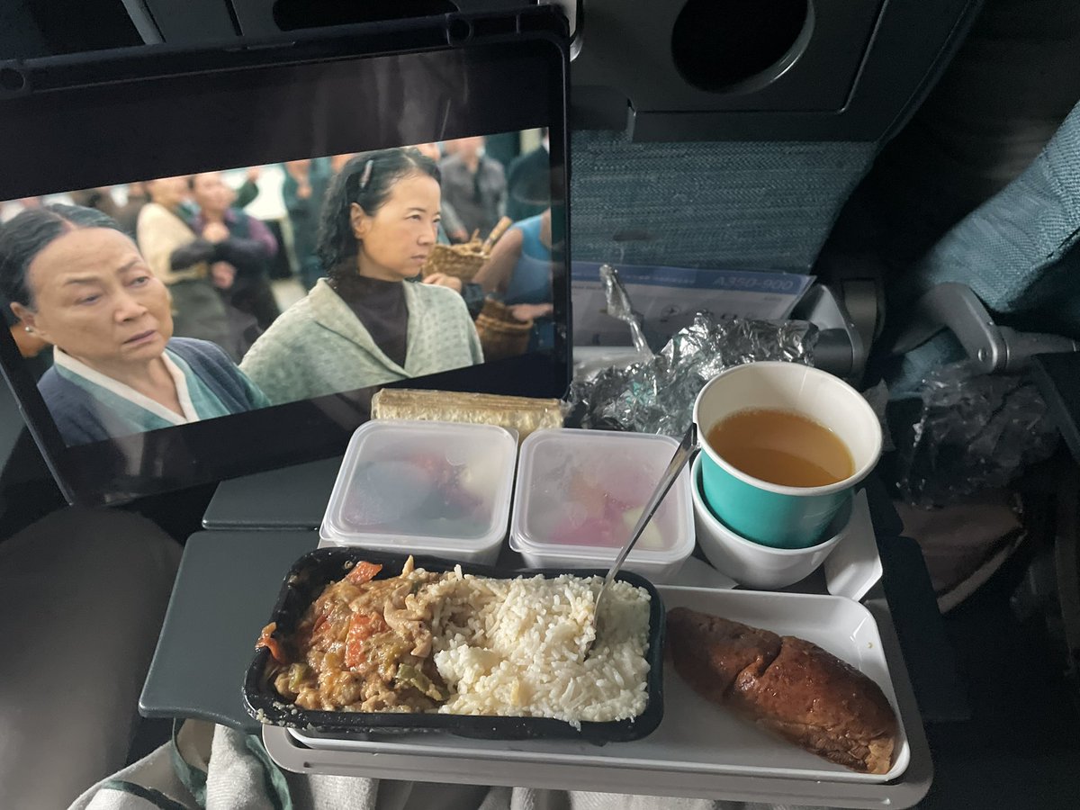 _24Sharifa's tweet photo. New trip new series✈️ https://t.co/QaluNCLd18