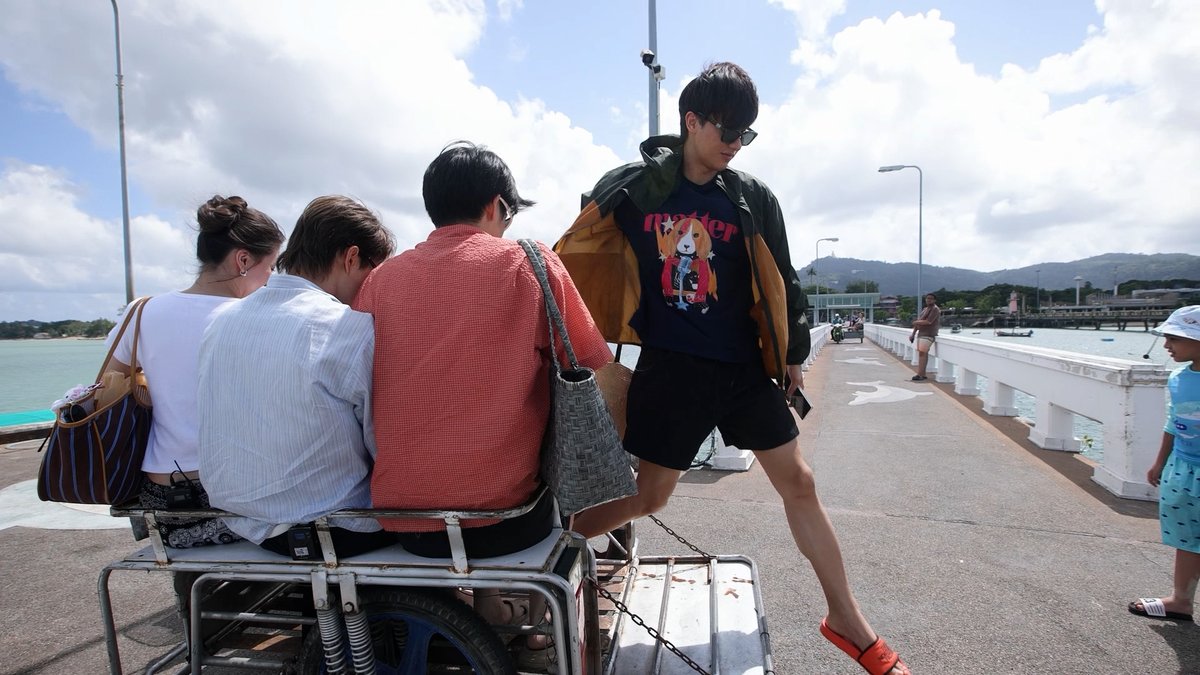 GMMTV (@gmmtv) on Twitter photo ไปกันต่อจ้าาา ล่องเรือมาหารัก ไปเกาะเฮกันทุกคนนนนนนน
#HighSeasonSS4EP1
<a href="/skywongraveee/">Wongravee Nateetorn</a> <a href="/Hirunkit_/">Hirunkit Nani</a> <a href="/Tawan_V/">เทย์ทาวาฬ</a> <a href="/Tpkkrubs/">ohmtpk</a> <a href="/view_benyapa/">วว</a> <a href="/sammysammauy/">ไอ แอม มึนตึ้บ</a> ไปกันต่อจ้าาา ล่องเรือมาหารัก ไปเกาะเฮกันทุกคนนนนนนน
#HighSeasonSS4EP1
<a href="/skywongraveee/">Wongravee Nateetorn</a> <a href="/Hirunkit_/">Hirunkit Nani</a> <a href="/Tawan_V/">เทย์ทาวาฬ</a> <a href="/Tpkkrubs/">ohmtpk</a> <a href="/view_benyapa/">วว</a> <a href="/sammysammauy/">ไอ แอม มึนตึ้บ</a>