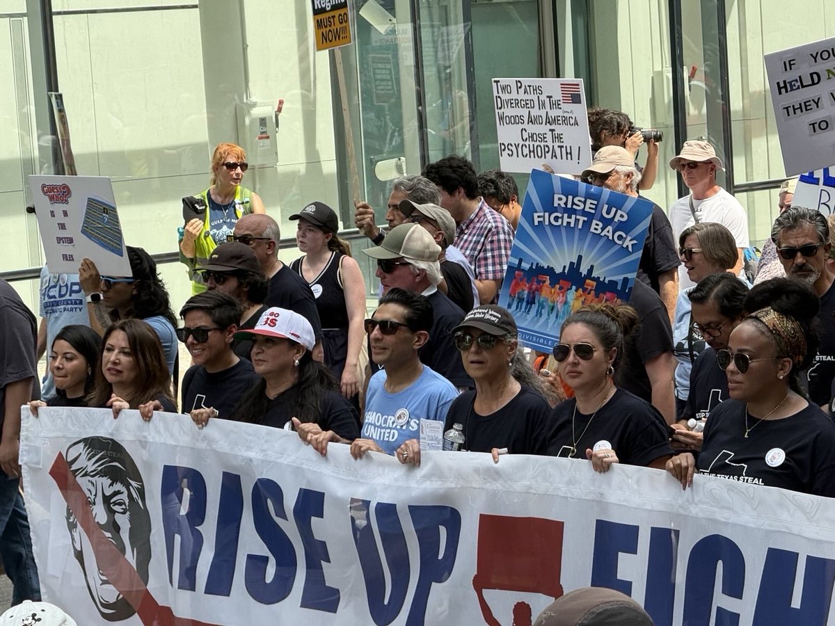 I am amazed by the support we have received in Illinois and the numerous positive messages that continue to pour in from Texas and around the country.

Texas Democrats will always stand for fair maps and free elections because that's what our constituents deserve. #txlege