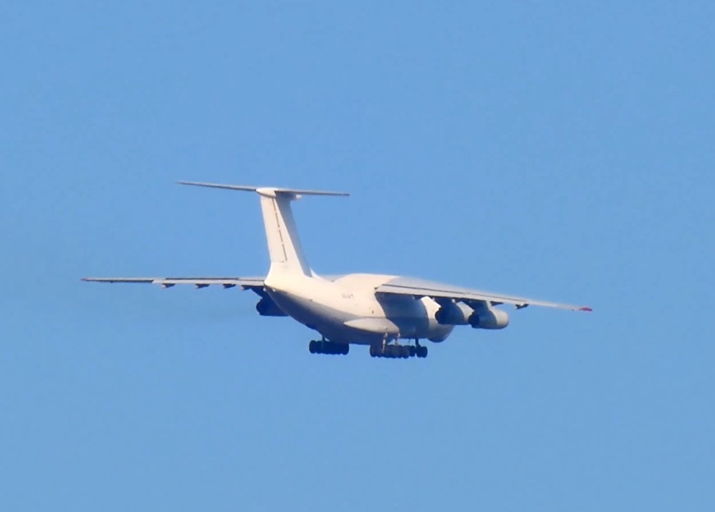 Lukai1861's tweet photo. #Serbia #China | #BREAKING:
The Jordanian Air Force π―π΄ military transport aircraft #PIL02 (Ilyushin Il-76TD, reg: RJAF-360, #RJZ2) landed at #Batajnica Air Base in Serbia π·πΈ twice, on August 8 and 11, with both flights originating from China π¨π³.
As previously reported, according to unofficial sources, Serbia π·πΈ has most likely purchased Chinese π¨π³ long-range air defence systems HQ-9.
In the last month, #URZYD (An-124, Maximus Air Cargo π¦πͺ) conducted 7 flights from #Urumqi π¨π³ to #Batajnica π·πΈ.
In just one month, a total of 9 flights from China π¨π³ landed in Serbia π·πΈ.