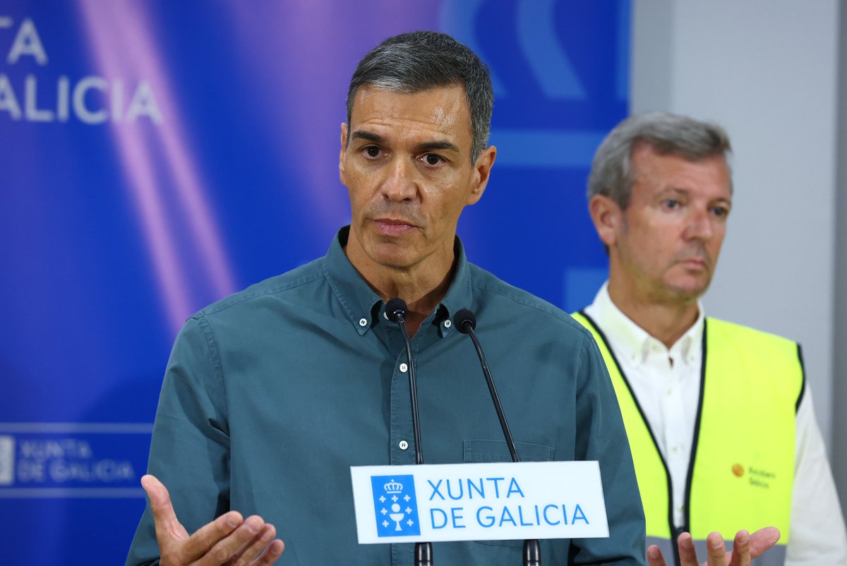 Pedro Blanco (@blancolobeiras) on Twitter photo Gracias, presidente <a href="/sanchezcastejon/">Pedro Sánchez</a>, por tu apoyo decidido: más medios, más efectivos y más coordinación.
Galicia sabe que cuenta con el Gobierno de España para superar estos momentos difíciles.
No vamos a parar hasta apagar el último incendio. Gracias, presidente <a href="/sanchezcastejon/">Pedro Sánchez</a>, por tu apoyo decidido: más medios, más efectivos y más coordinación.
Galicia sabe que cuenta con el Gobierno de España para superar estos momentos difíciles.
No vamos a parar hasta apagar el último incendio.