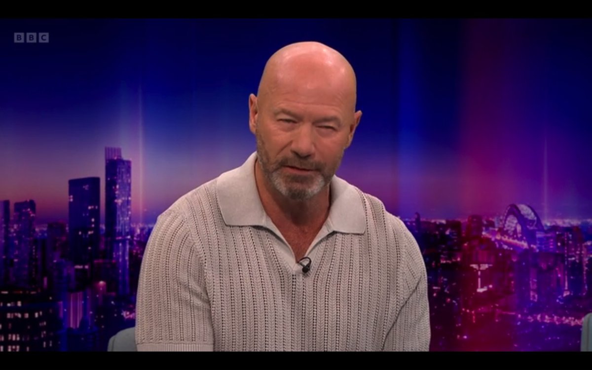 📺 Match of the Day pundit Alan Shearer criticised Milos Kerkez for his part in a goal conceded by Liverpool on Friday 

Just one small problem - Kerkez wasn't on the pitch at the time

mirror.co.uk/sport/football…