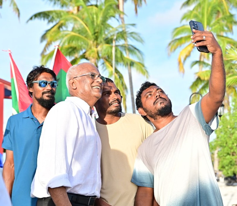 USR_MV's tweet image. ރައްޔިތުންގެ ރައީސް