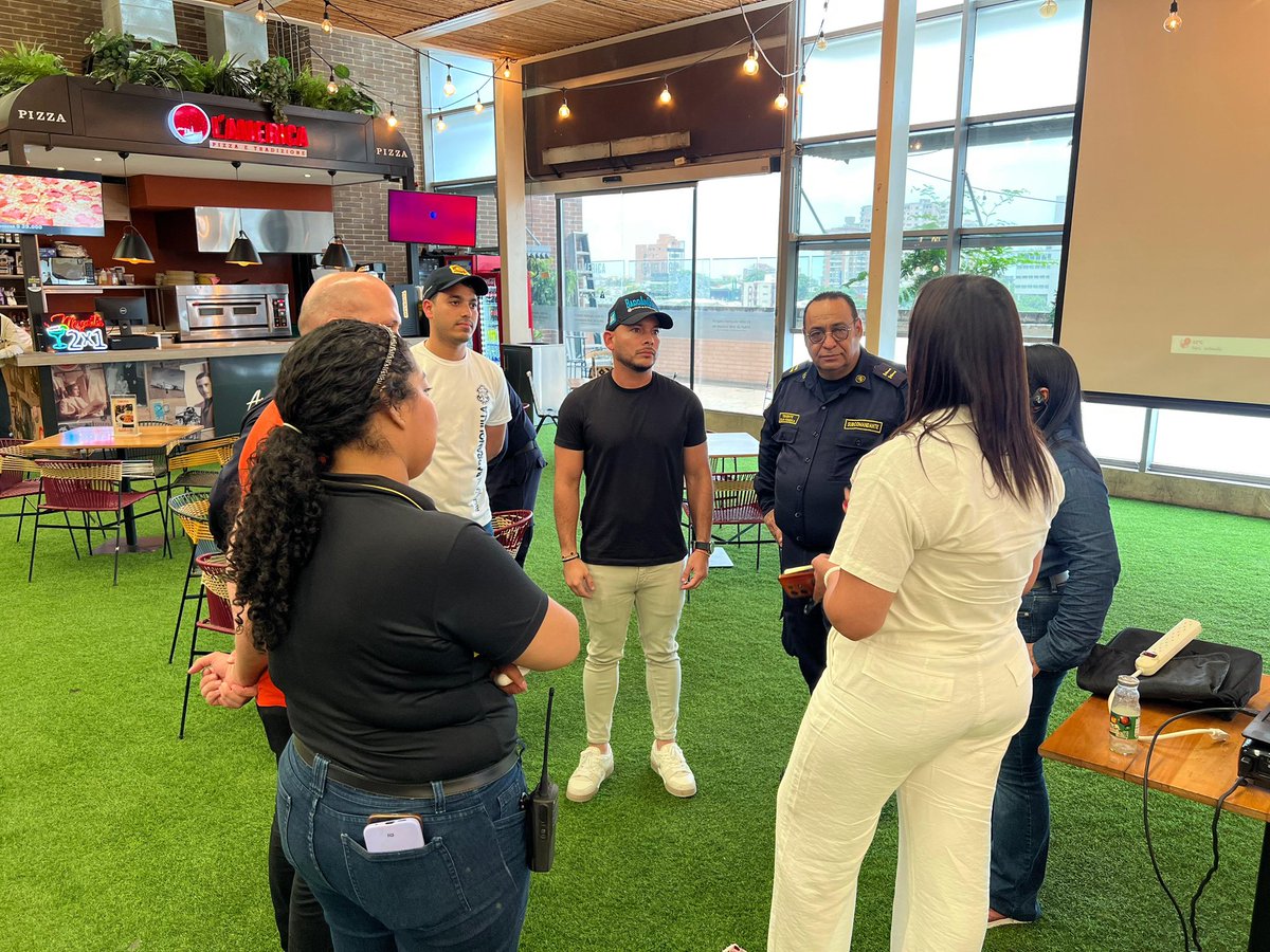 Alcaldía de Barranquilla agiliza trámite de certificados de Seguridad Humana y Contraincendios notasdeactualidad.com/alcaldia-de-ba… vía <a href="/notasdeact/">notasdeactualidadbq</a>