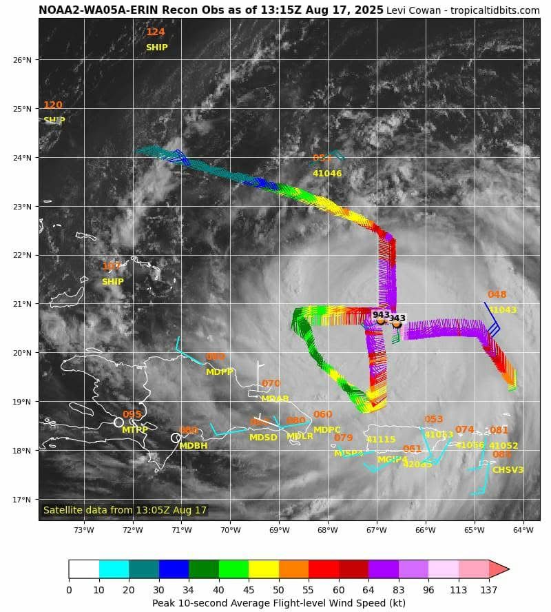 TemporadaCiclon's tweet image. 🚨BOLETÍN ESPECIAL 🚨 
Una misión de #Recon ✈️ ahora mismo está sobre el #HuracanErin.
El avión anduvo por la zona Noreste de República Dominicana y detectó vientos con fuerza de Tormenta Tropical. #Erin se ha movido un poco más hacia el Oeste. 
#TemporadaCiclonica2025