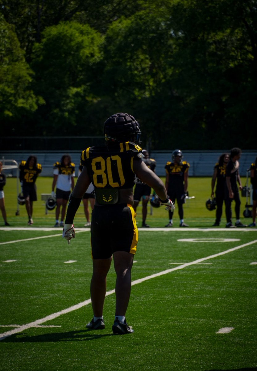 Year 2
6’4 250 EDGE
True Sophmore Full qualifier <a href="/TJCFOOTBALL/">Tyler JC</a> <a href="/CoachOno/">Coach Ono Tafisi</a>