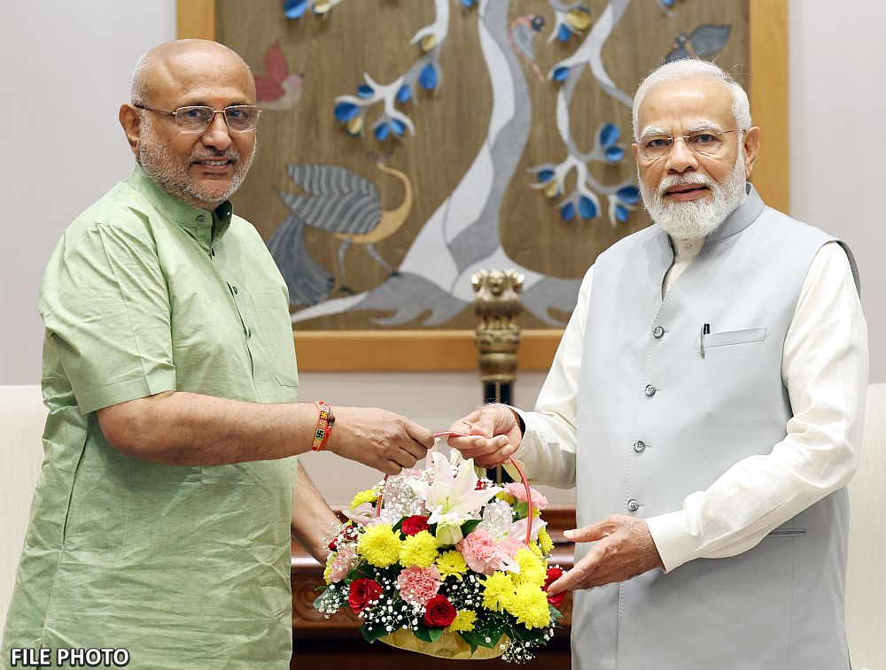 BJP Tamilnadu (@bjp4tamilnadu) on Twitter photo தேசிய ஜனநாயக கூட்டணியின் துணை ஜனாதிபதி தேர்தலுக்கான வேட்பாளராக பரிந்துரை செய்யப்பட்டுள்ள முன்னாள் மாநில தலைவர், தற்போதைய மகாராஷ்டிர ஆளுநர் திரு.சி.பி.ராதாகிருஷ்ணன் அவர்களுக்கு வாழ்த்துக்கள்.
<a href="/narendramodi/">Narendra Modi</a> <a href="/JPNadda/">Jagat Prakash Nadda</a> <a href="/CPRGuv/">CP Radhakrishnan</a> <a href="/NainarBJP/">Nainar Nagenthiran</a> தேசிய ஜனநாயக கூட்டணியின் துணை ஜனாதிபதி தேர்தலுக்கான வேட்பாளராக பரிந்துரை செய்யப்பட்டுள்ள முன்னாள் மாநில தலைவர், தற்போதைய மகாராஷ்டிர ஆளுநர் திரு.சி.பி.ராதாகிருஷ்ணன் அவர்களுக்கு வாழ்த்துக்கள்.
<a href="/narendramodi/">Narendra Modi</a> <a href="/JPNadda/">Jagat Prakash Nadda</a> <a href="/CPRGuv/">CP Radhakrishnan</a> <a href="/NainarBJP/">Nainar Nagenthiran</a>