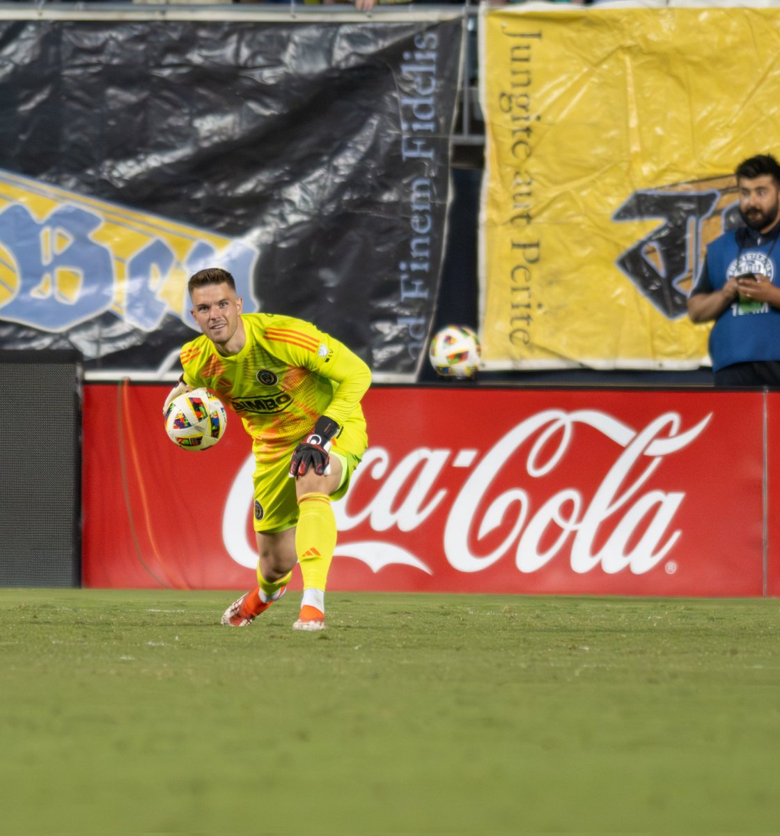 Sources: The Philadelphia Union are finalizing a deal to loan German goalkeeper Oliver Semmle to North Carolina FC of the USL Championship.

Semmle, 27, has made 18 appearances for the Union first team, logging 1,525 minutes since joining the club on January 31, 2024. 

With