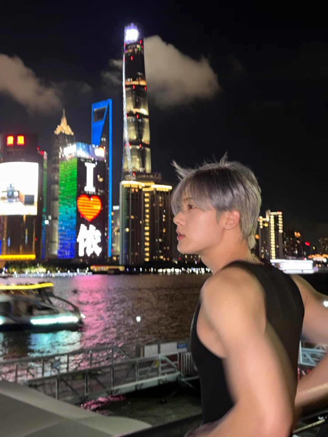 상하이 가서 리즈 찍은 남돌(진심) | 인스티즈