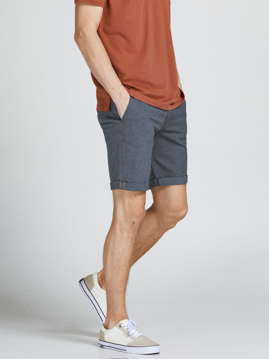 StazoFashion's tweet image. Rock the JPSTFURY Faded Denim Shorts for €39.99. Perfect for those "idk what to wear" days. Denim that's seen some things but still chillin'. 🌀 #JACKandJONESCyprus #DenimVibes jackjonescy.com/products/short…