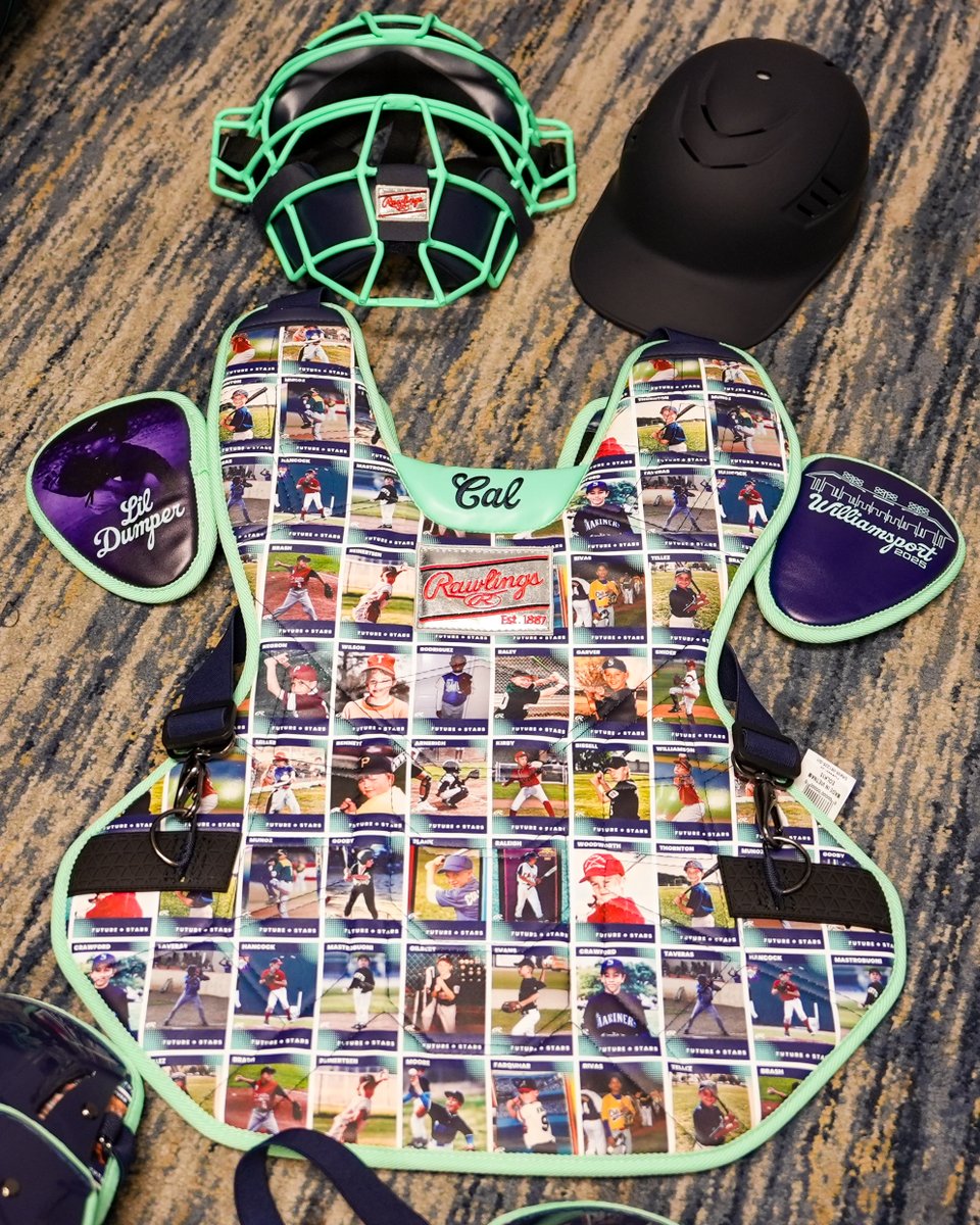 Cal’s gear for the #LittleLeagueClassic is 🔥

His chest protector features Little League photos of our players and staff. #PlayersWeekend