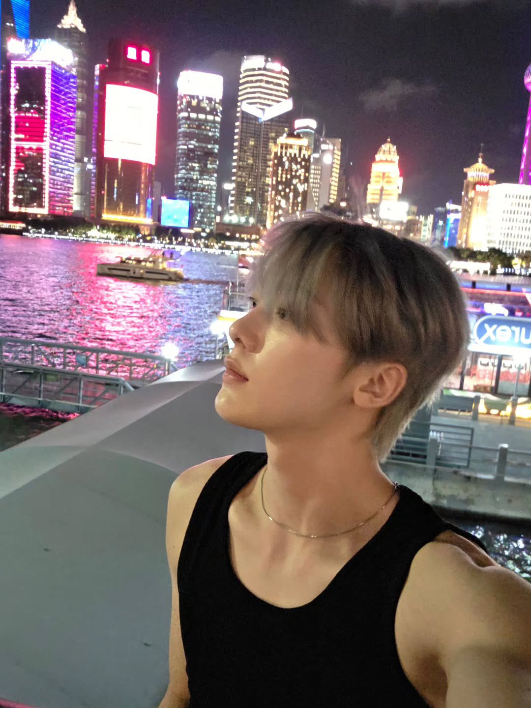 상하이 가서 리즈 찍은 남돌(진심) | 인스티즈