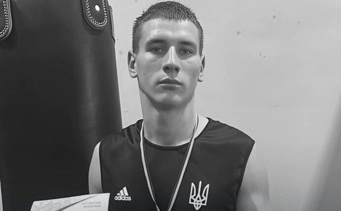 Сумна звістка... Захищаючи Україну загинув український боксер Юрій Єгоров, який після початку повномасштабного вторгнення добровільно став на захист Батьківщини.
Юрій служив у підрозділі розвідки бригади «Азов», був боксером, де представляв Житомирську область та клуб «Стелс».