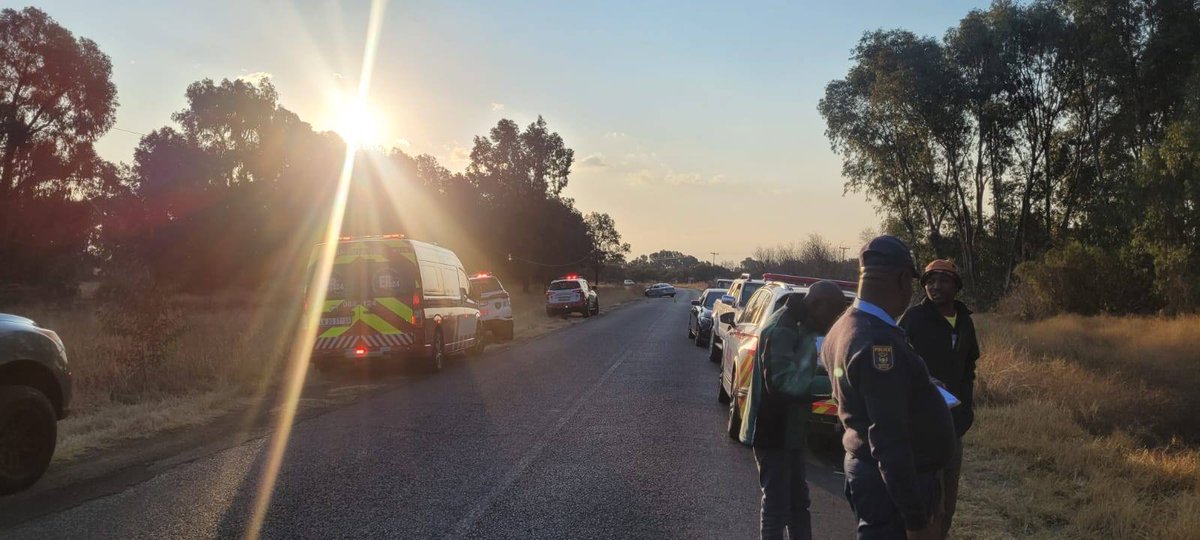 _ArriveAlive's tweet photo. One person was extricated from a vehicle after a crash on the Abrahamkraal Road, Bloemfontein
https://t.co/EfZY37YJgk
#ArriveAlive #VRMedical https://t.co/LzspwS4KCH