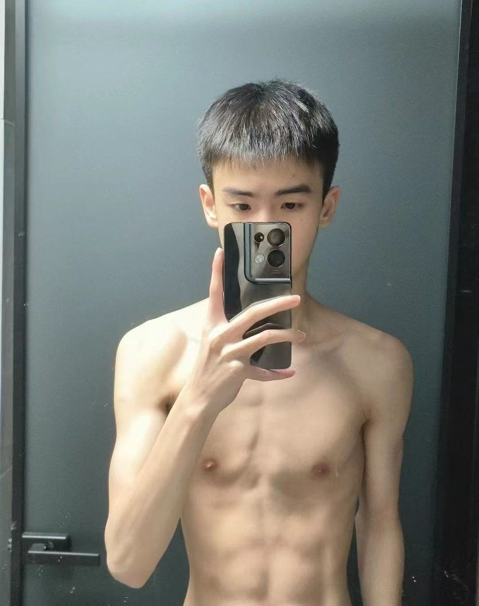 daniel479566870's tweet photo. 新到 小哥哥 很可很可 找我SPA https://t.co/usZi1w3Jcs
